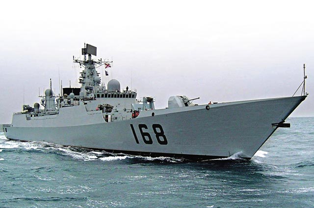 中國派海軍廣州號導彈驅逐艦駛向南海。